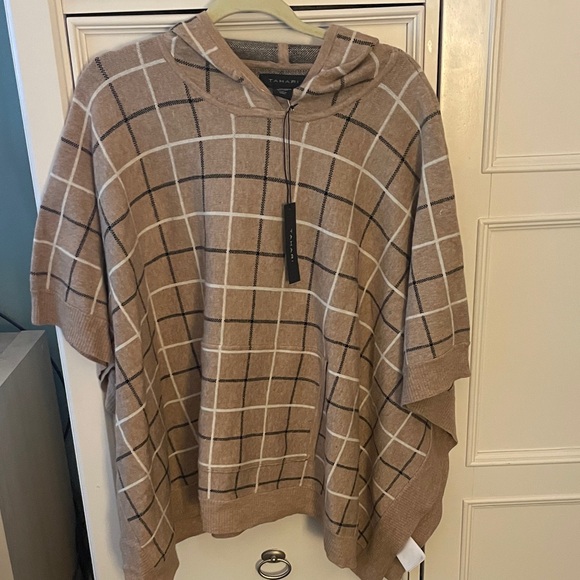 Tahari Sweaters - Tahari Beige and Black Knit Poncho